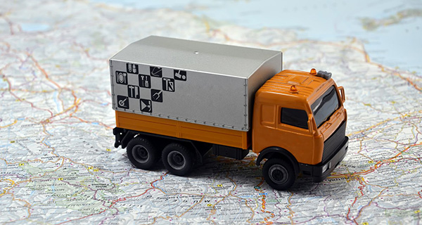 トラックの模型